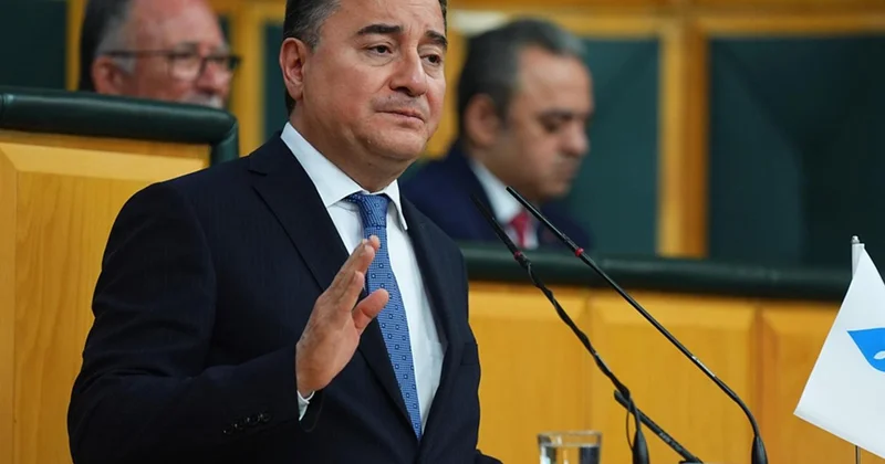 Babacan: Vurgunun faturası 150 milyar doları aştı, erime sürüyor