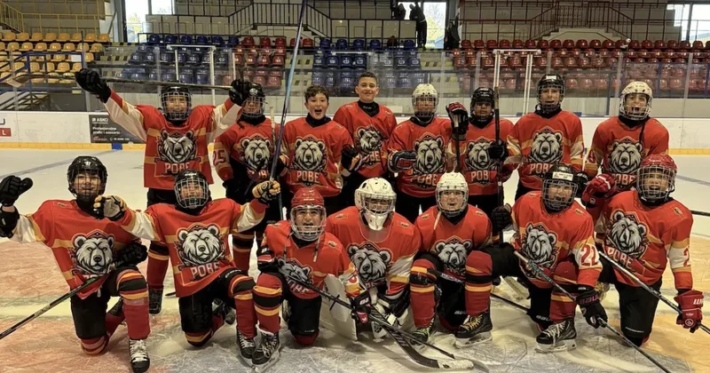 Genç buz hokeyciler, son Avrupa şampiyonunu mağlup etti!