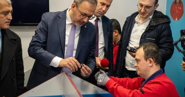 Kasapoğlu: Bu komisyon bir masabaşı komisyonu değil Engelli bireylerin istihdam modeli TBMM Komisyon üyelerine tanıtıldı Manisa Haberleri