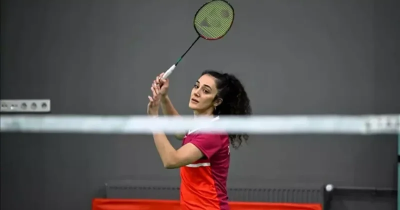 Milli sporcu Neslihan Arın, Hindistan da gurur yaşattı! Tek kadınlarda ikinci oldu