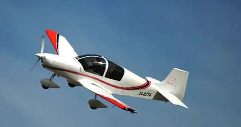 Avustralya da iki hafif uçak havada çarpıştı: 1 ölü