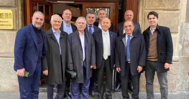 Nihat Özdemir Fenerbahçelileri topladı: Aziz Yıldırım da oradaydı