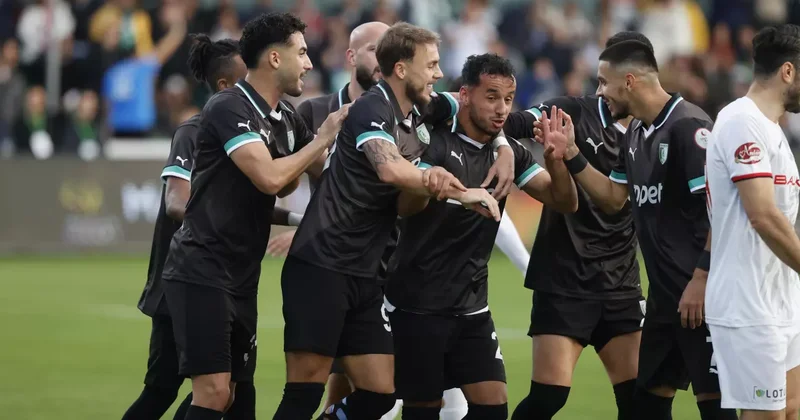 Süper Lig yolunda kritik kapışma! 10 kişi kalan rakiplerini dağıttılar