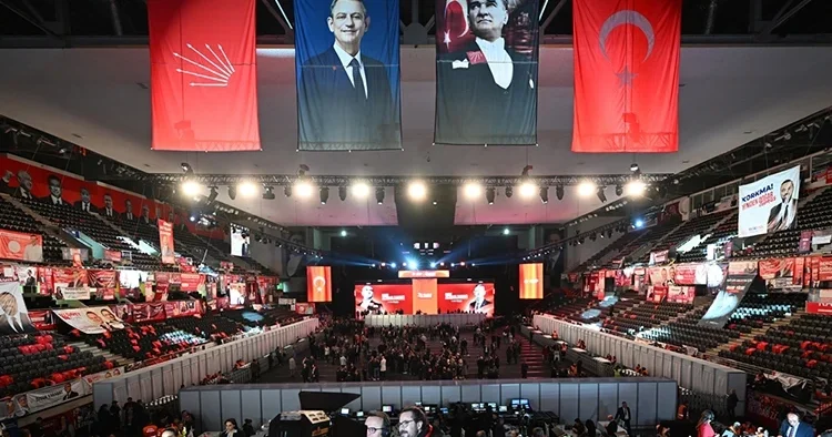 CHP 39. Olağan Kurultayı üçüncü gün çalışmalarına başladı