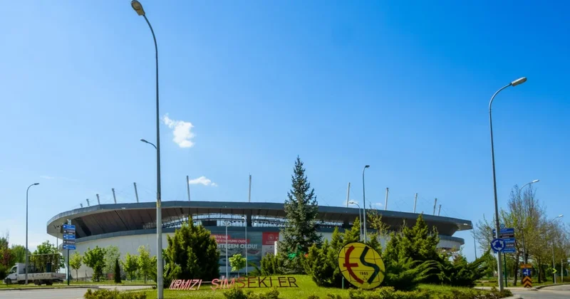 Eskişehirspor ve Karşıyaka dan bilet fiyatlarına dostluk ayarı Sözcü Gazetesi
