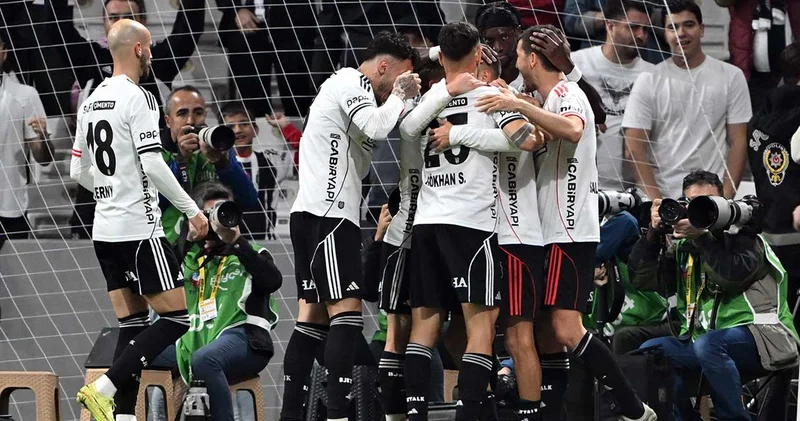 Beşiktaş ın ilk 11 i belli oldu: Olaylı derbiden sonra geri döndü