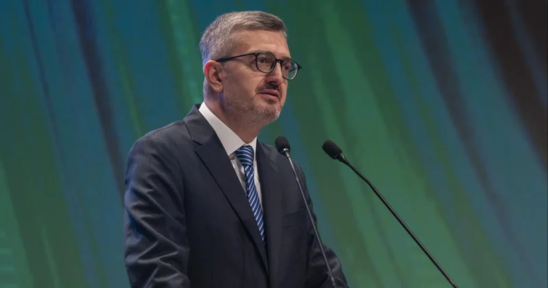 İletişim Başkanı Duran, A Milli Erkek Basketbol Takımı nı kutladı