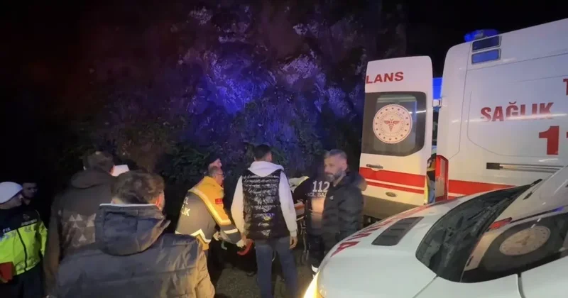 Kayganlaşan yolda otomobil paramparça oldu: 2 yaralı