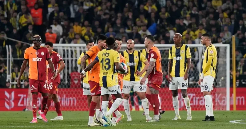 Fenerbahçe, zirveyi belirleyecek derbide Galatasaray ı ağırlayacak