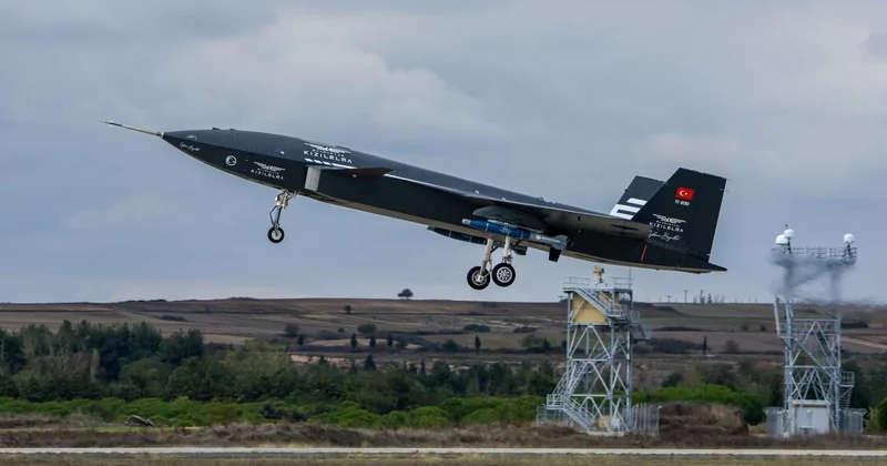 Bayraktar KIZILELMA dan dünyada bir ilk