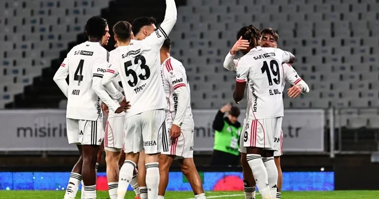 Fatih Karagümrük 0 2 Beşiktaş (Süper Lig maçı özeti)