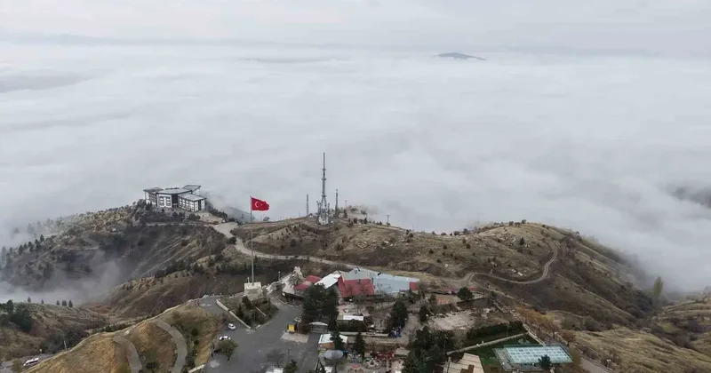 Elazığ sis denizinde kayboldu, ortaya kartpostallık görüntüler çıktı