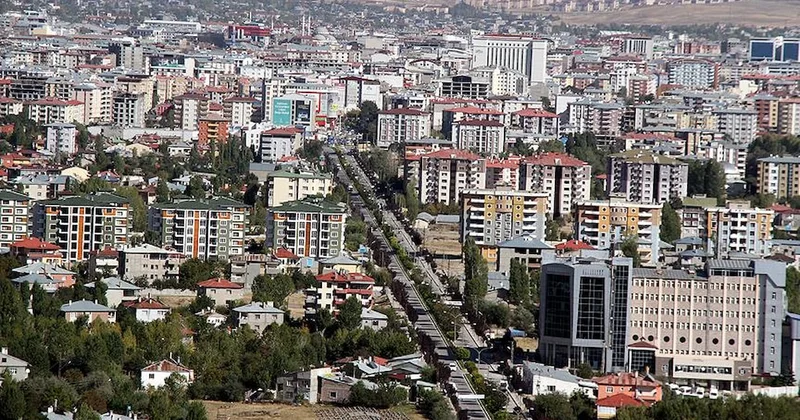 5 günde 150 bin kişi giriş yaptı: Yabancılar akın akın o ile hareket ediyor Sözcü Gazetesi