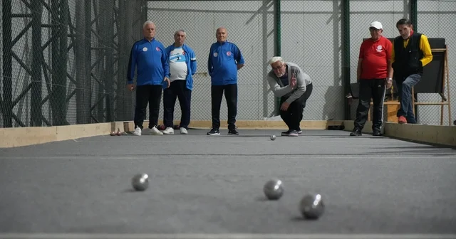 Bayburt ta renkli görüntülere sahne olan bocce final müsabakası dostluk içinde tamamlandı Bayburt Haberleri