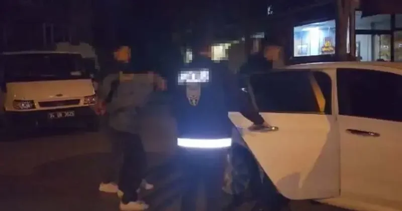 Esenyurt’ta polis uygulamasından kaçan 2 şüphelinin silahlı saldırı için keşif yaptığı ortaya çıktı