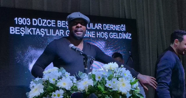 Beşiktaşlı eski futbolcular Düzce de taraftarla buluştu Düzce Haberleri