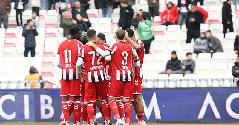 Sivasspor, Boluspor u eli boş gönderdi