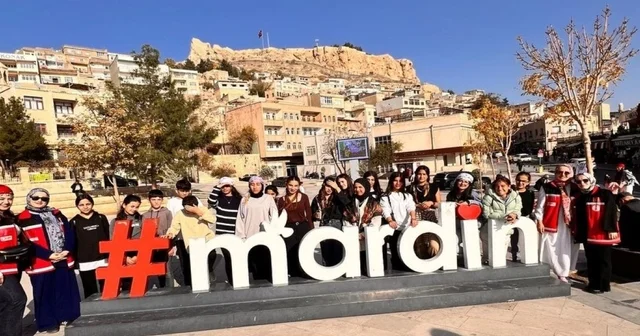 Şırnaklı çocuklara Mardin de unutulmaz kültürel gezi Şırnak Haberleri