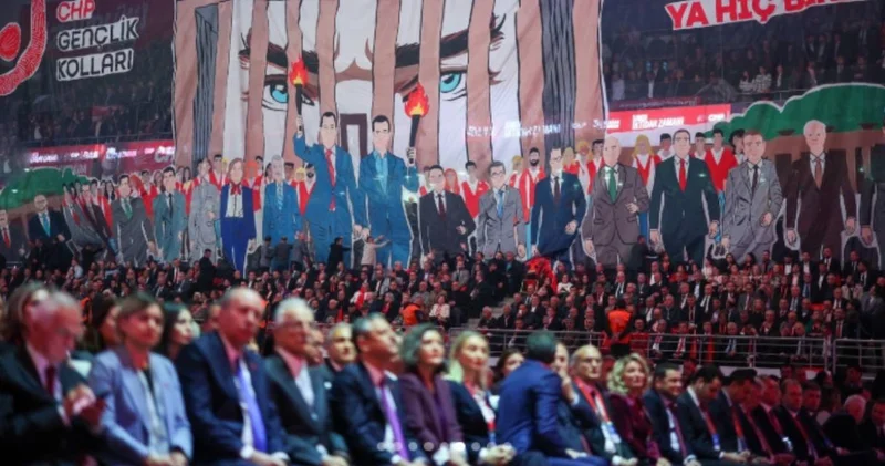 CHP nin Kurultay ında sevindiren sürpriz konuk