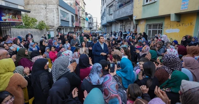 Başkan Yılmaz ın mahalle ziyareti mitinge dönüştü Yılmaz: Şehitkamil de hiç kimse yalnız değil Gaziantep Haberleri