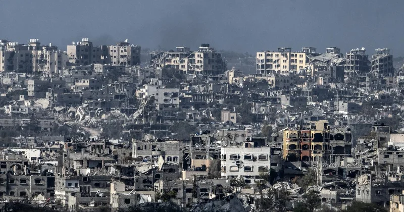 Soykırımcı İsrail in Gazze de ön uyarı yapmaksızın 15 kişilik aileyi yok ettiği ortaya çıktı