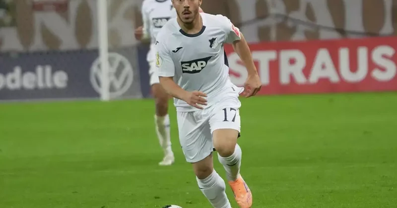 Galatasaray anlaştı denilen futbolcu büyük ters köşe yapatı