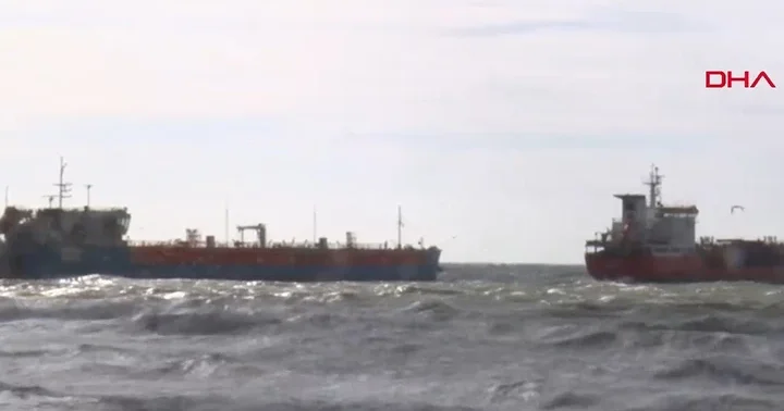 Son dakika... Bakırköy de iki tankerden acil durum çağrısı yapıldı! Ekipler sevk edildi