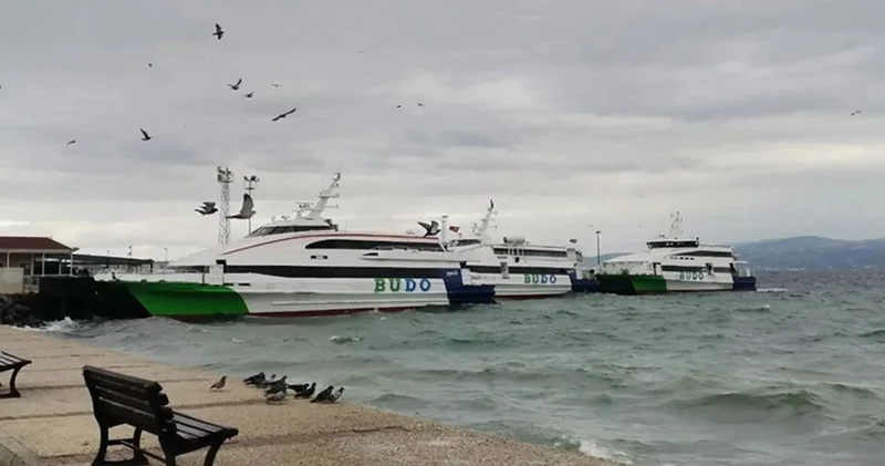 Marmara Denizi nde vapur seferleri iptal edildi
