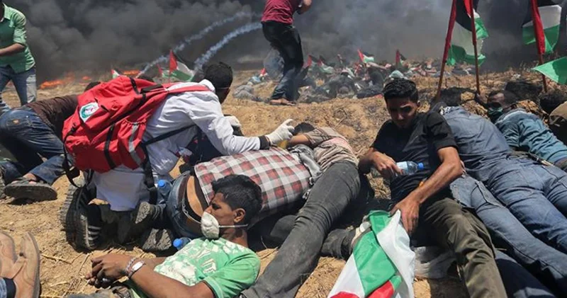 İsrailliler Filistinlilere sopa ve demir borularla saldırdı!