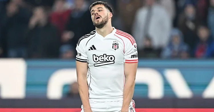 İki futbolcudan Beşiktaş yönetimine: Tazminatlarımızı öderseniz gideriz!