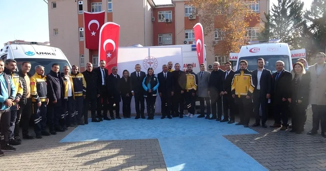 Sağlık Bakanlığı ndan Kilis e 4 yeni acil sağlık aracı Kilis Haberleri