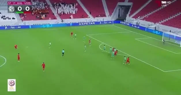 Oussama Tannane den fizik kurallarını askıya alan inanılmaz gol!