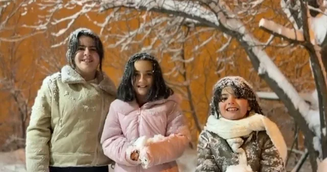 Hakkari de yoğun kar yağışı en çok çocukları sevindirdi Hakkari Haberleri