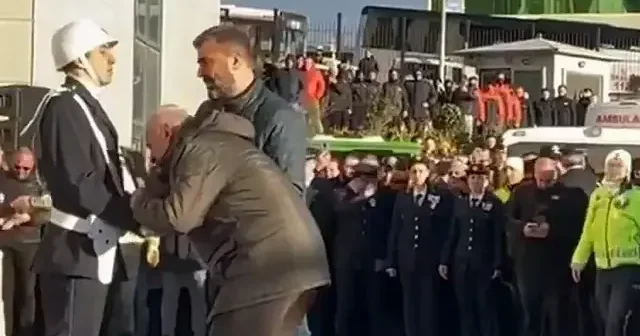 Yalova da şehit olan polislerimize ailelerin veda anları yürekleri dağladı VİDEO İZLE