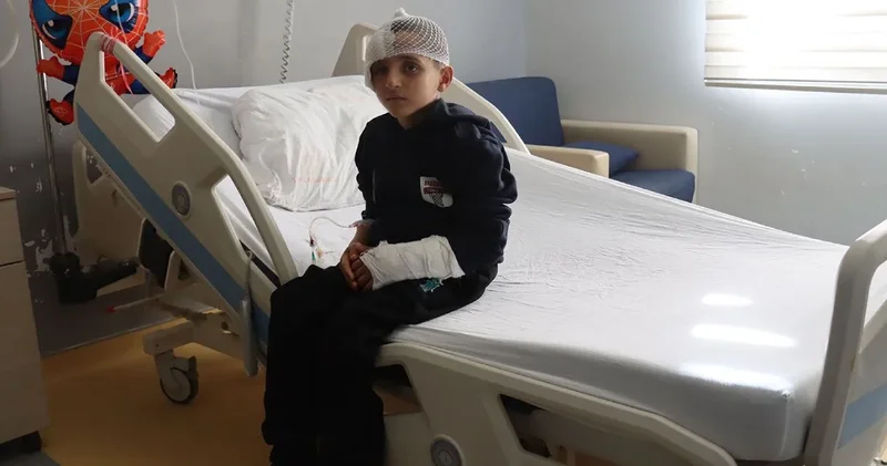 Diri diri toprağa gömülmüştü: 10 yaşındaki Amir taburcu oldu