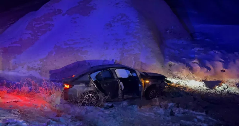 Nevşehir de otomobil tarlaya uçtu: 4 yaralı