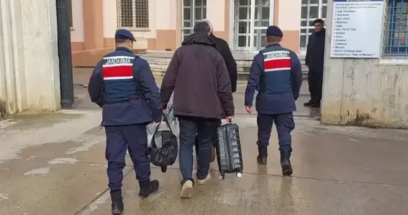 Samsun da cezaevi firarisi baba ile oğlu yakalandı Hayat Haberleri