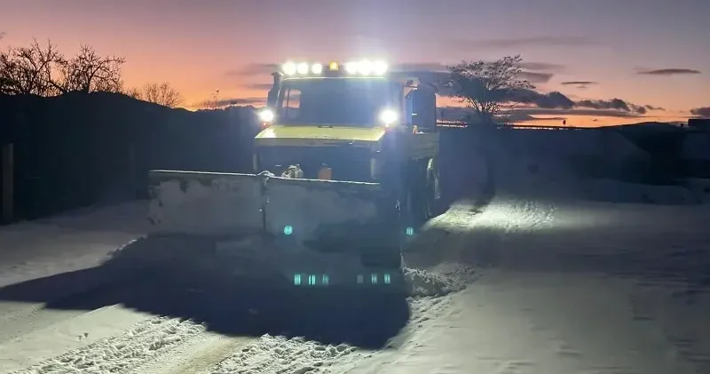 Elazığ da kar nedeniyle kapanan 88 köy yolu ekiplerin çalışmasıyla ulaşıma açıldı Gündem Haberleri
