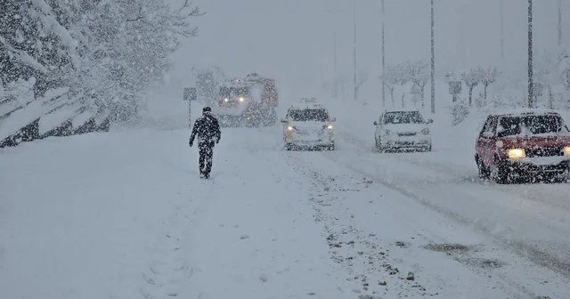 Karabük te kar tatili uzadı Karabük te kar yağışı nedeniyle okullara 1 gün daha ara Karabük Haberleri
