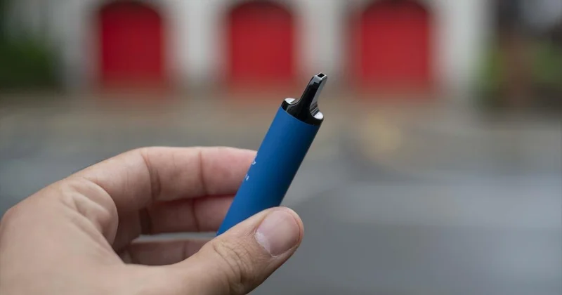 Azerbaycan da sıvı elektronik sigaralar yasaklandı