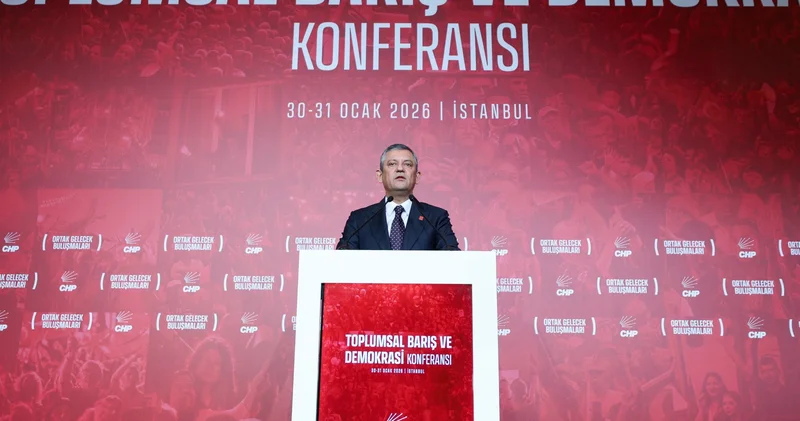 Özel den süreç mesajı: CHP, 19 Mart darbesine ve tarihe utanç olarak geçecek Kent uzlaşısı soruşturmalarına rağmen barışın yanında