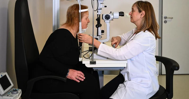 İngiltere de gözünü kaybedersin denildi, Türkiye de sağlığına kavuştu