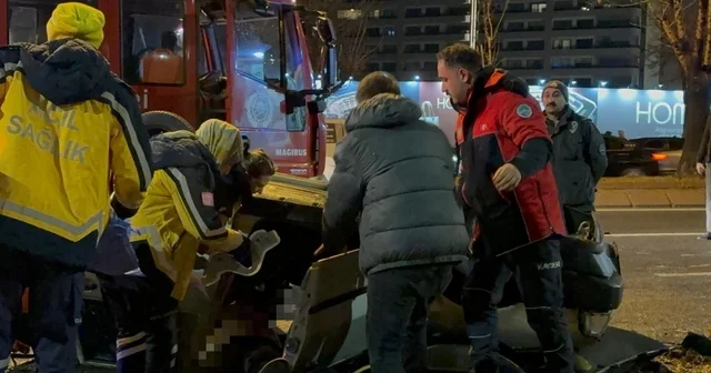 Takla atan otomobilde sıkışan arkadaşının başından ayrılmadı Kayseri de kontrolü kaybolan otomobil takla attı: 2 yaralı Kayseri Haberleri