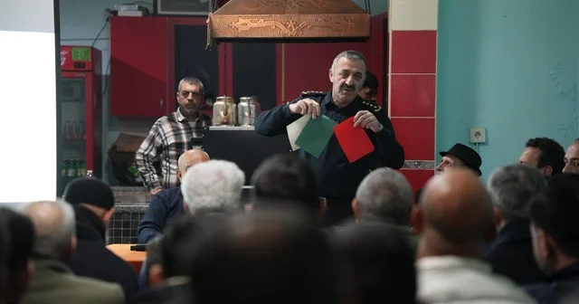 Tekirdağ Emniyetinden Aydoğdu Mahallesi nde gençlere yönelik saha çalışması Tekirdağ Haberleri