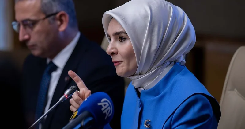 AKP nin toplantısında bakandan olay itiraf: Bütün bilgilerimiz Amerika nın elinde Sözcü Gazetesi