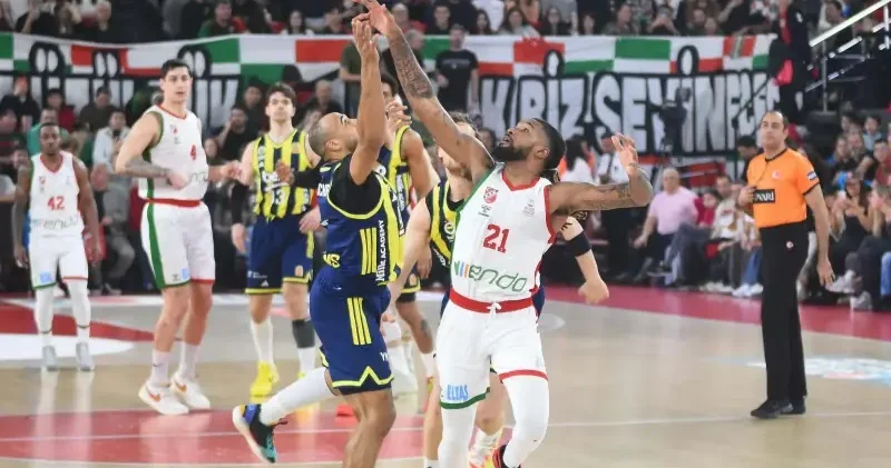 Lider Fenerbahçe Beko dan 36 sayı farklık galibiyet Basketbol Haberleri