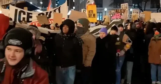 ABD’de ICE karşıtı protestolar düzenlendi VİDEO İZLE