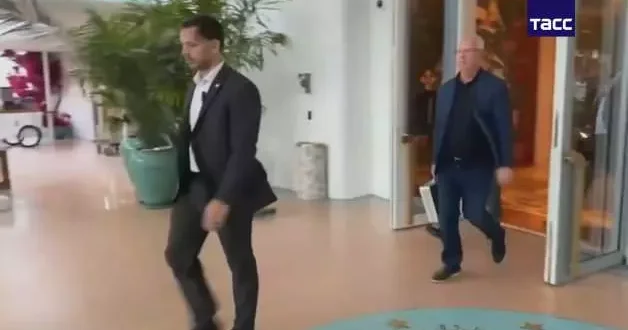 ABD de sıcak saatler! Rus diplomatın çantası dikkat çekti! Güvenlik önlemleri alındı