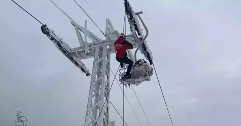 Uludağ da 40 kişi mahsur kaldı