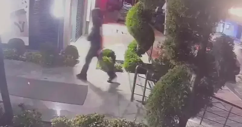 Beylikdüzü nde site güvenliğini vuran 17 yaşındaki şüpheli yakalandı